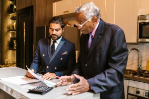 Análise de contratos de condomínios Aliança Condomínios